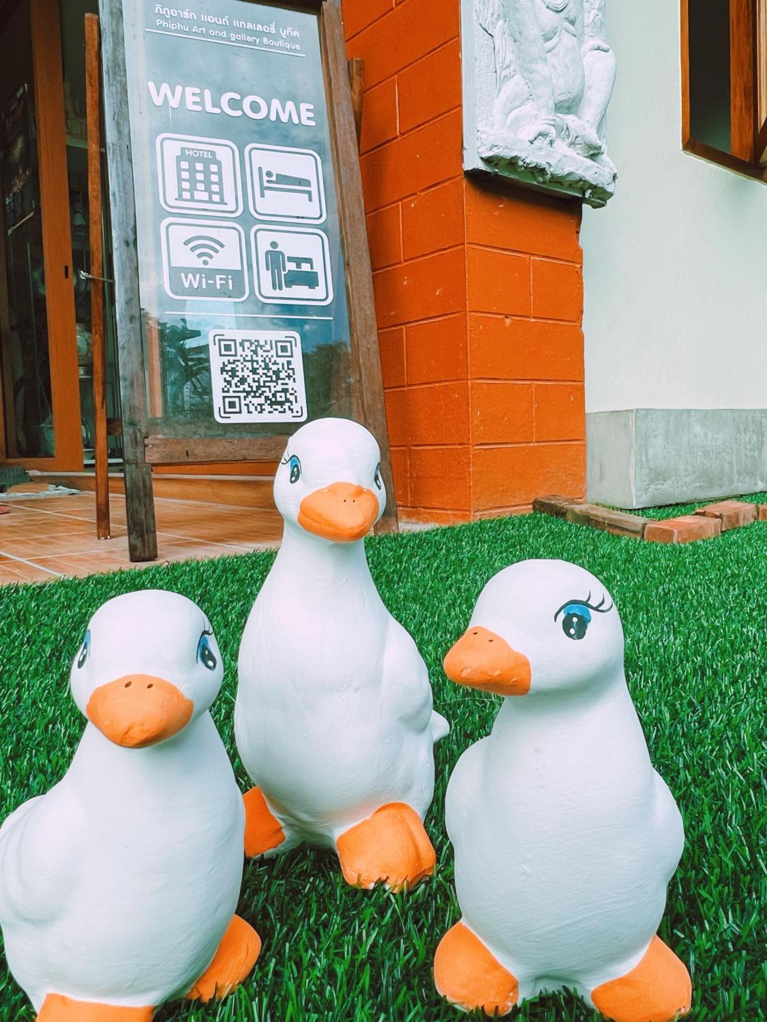 Phiphu Art And Gallery Boutique Сукотаи Экстерьер фото